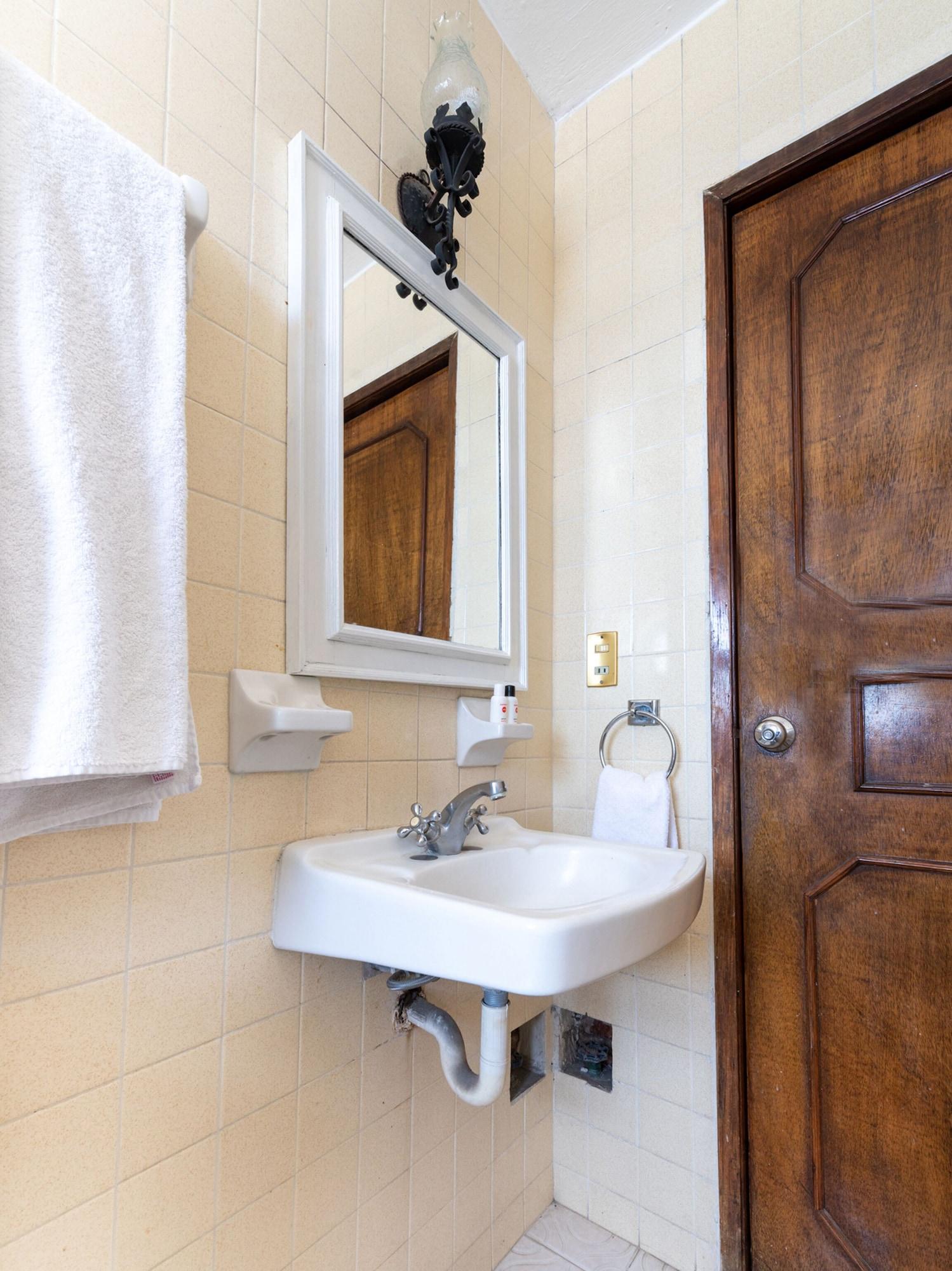 Suites Internacional Zapopan Bagian luar foto