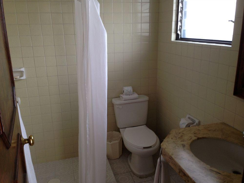 Suites Internacional Zapopan Bagian luar foto