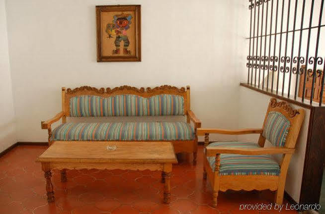 Suites Internacional Zapopan Bagian luar foto