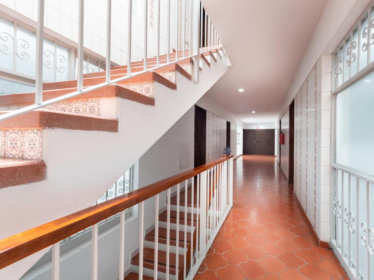 Suites Internacional Zapopan Bagian luar foto